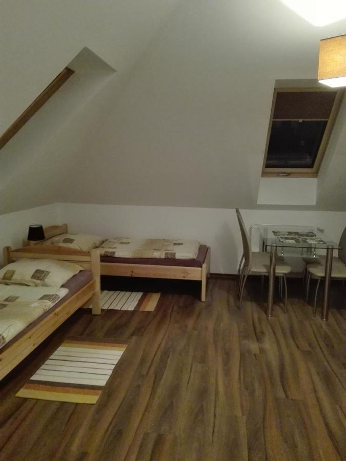 Villa Aurelia Pokoje Goscinne I Domki Letniskowe เมียเลนโก ภายนอก รูปภาพ